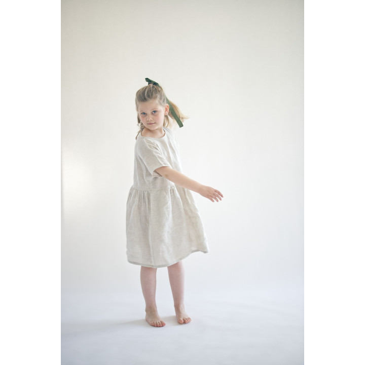 Liten Lisa børnehørekjole (naturlig)