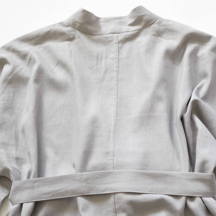 Linned kimono (grå) - lavet i Polen|Lennea