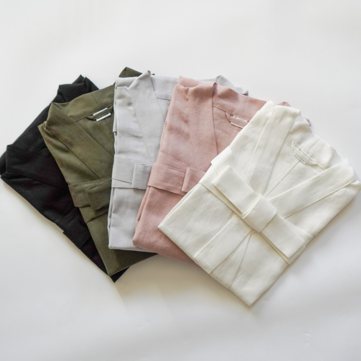 Linned kimono (sort) - klassisk kimono 100% hør|Lennea