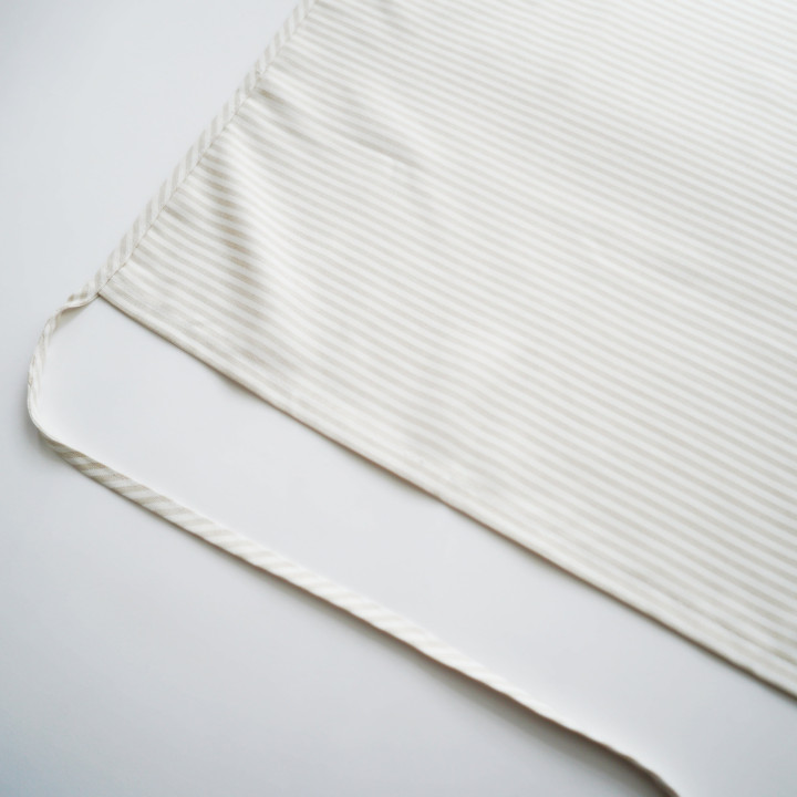 2-i-1 stofforklæde (naturlige striber)