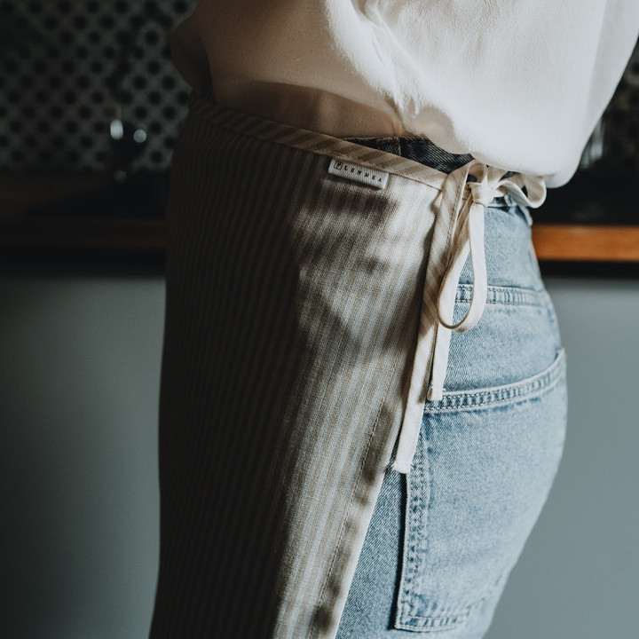 2-i-1 stofforklæde (naturlige striber)