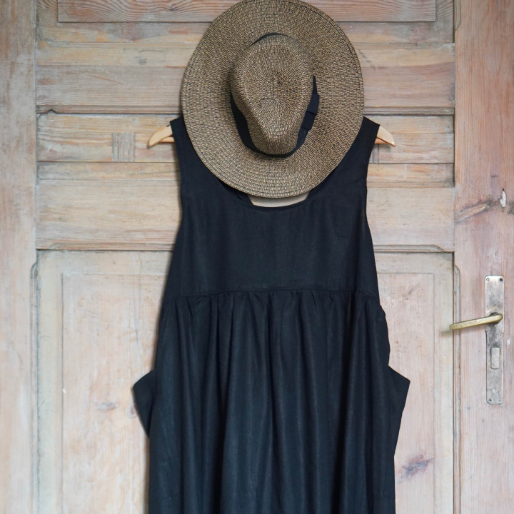 Mia kjole forklæde (sort) - 100% hør