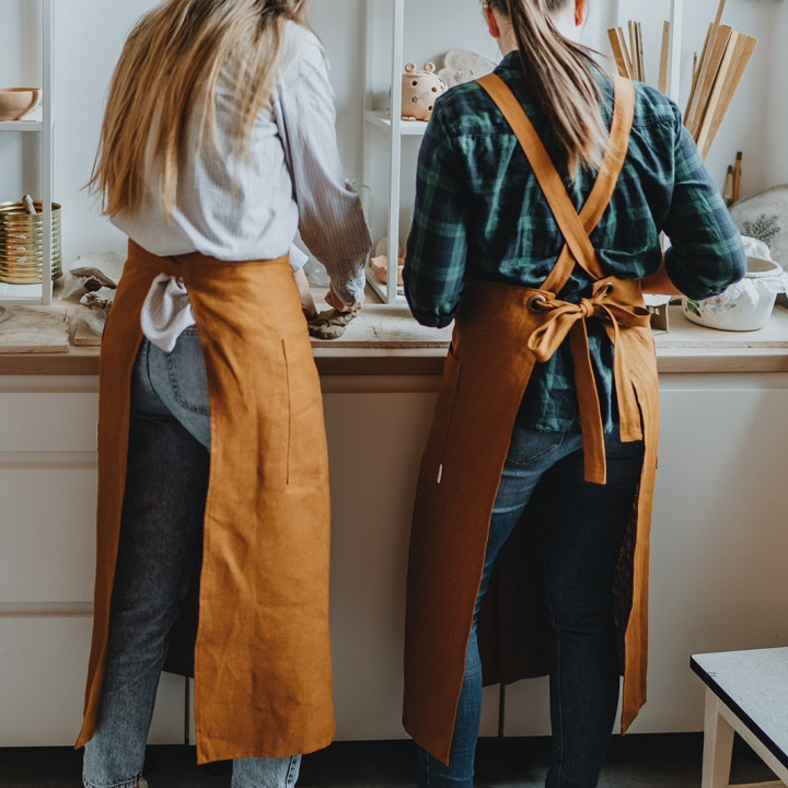 Forklæde til Keramik  – Perfekt Beskyttelse for Keramikere | Lennea