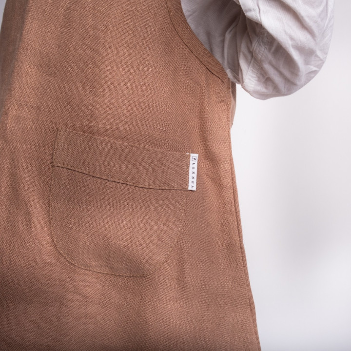 Kerstin børneforklæde (valnød)